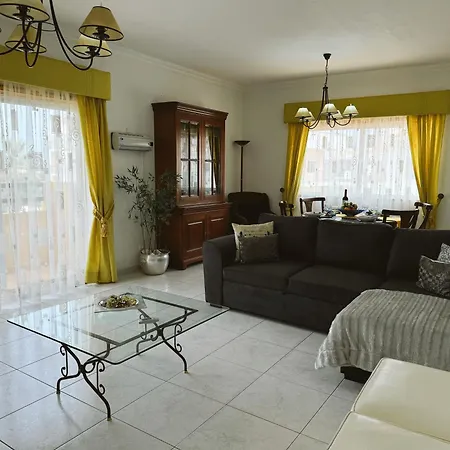 Διαμέρισμα Plaza Real - Silhueta Citadina *