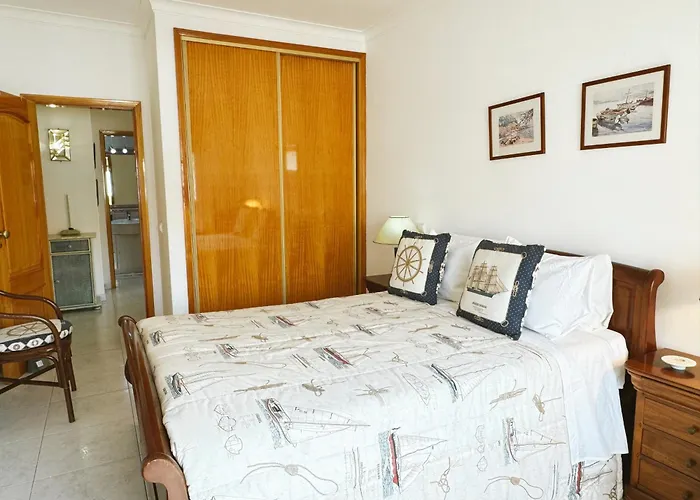 Apartment Plaza Real - Silhueta Citadina
